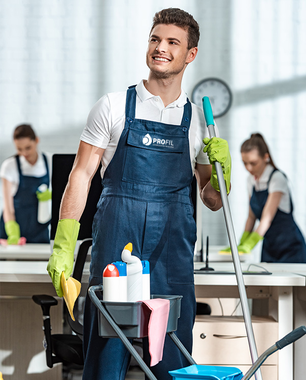 Profil Gebäudereinigung Unterhaltsreinigung in Papenburg Team bei der Arbeit